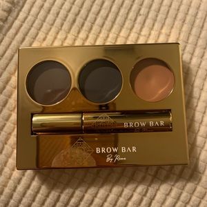 NIB: Brow Bar Kit!
